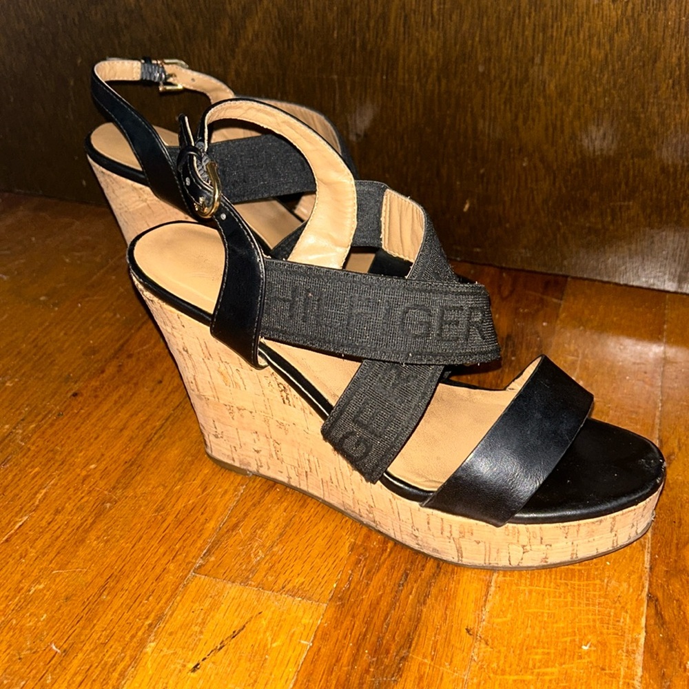 tommy hilfiger heels. Women’s size 6.5